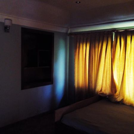 Jeelani Guest House Srīnagar Kültér fotó